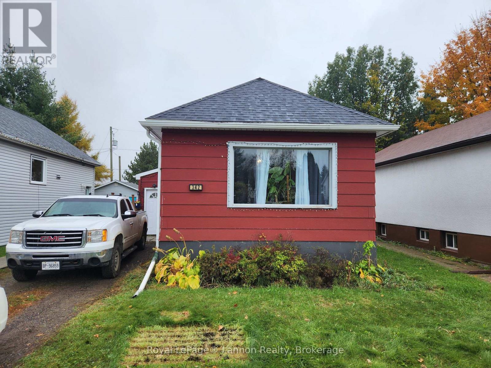 342 AMELIA STREET E, Thunder Bay, Ontario