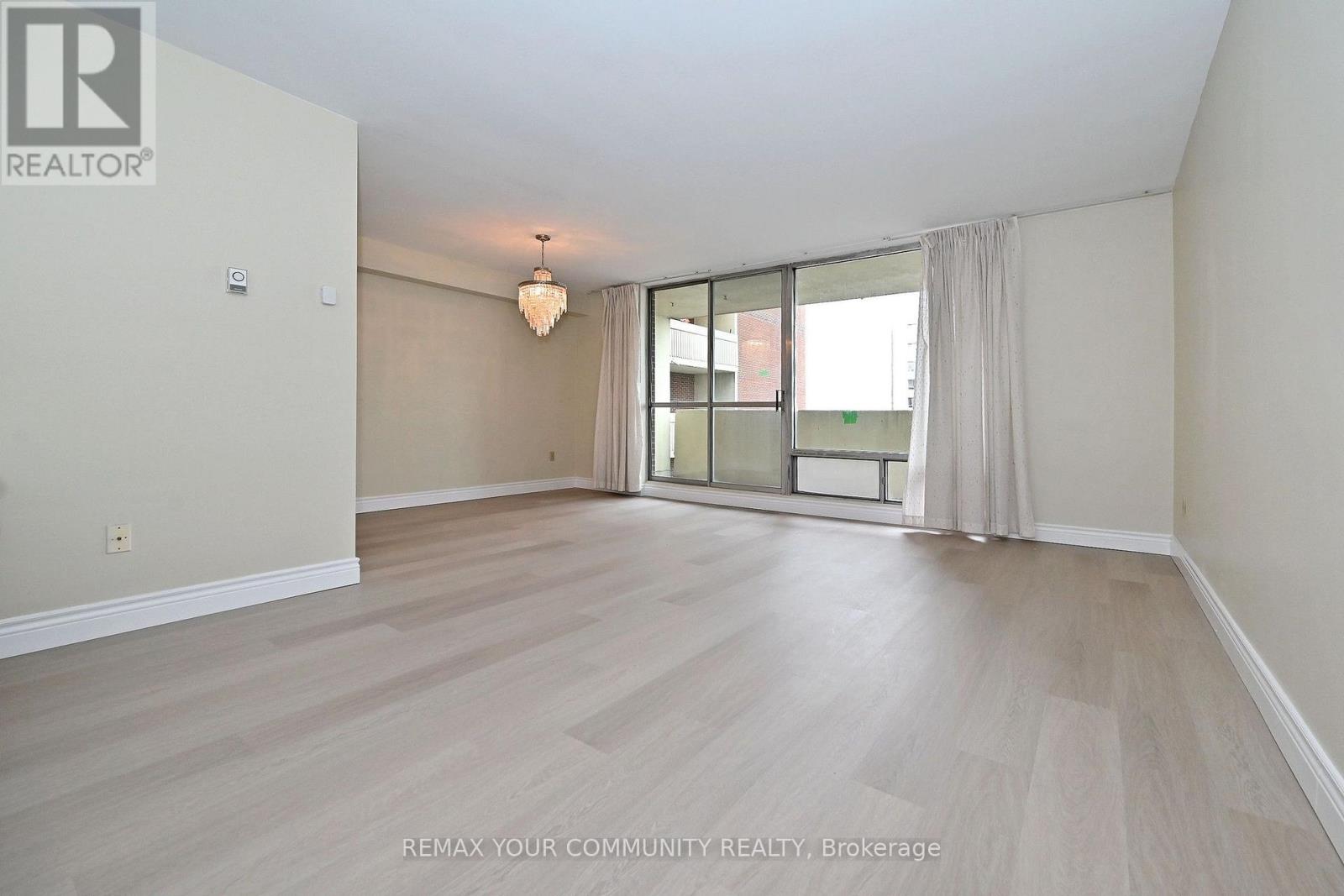 2602 - 5 Massey Square, Toronto, Ontario  M4C 5L6 - Photo 7 - E14085860