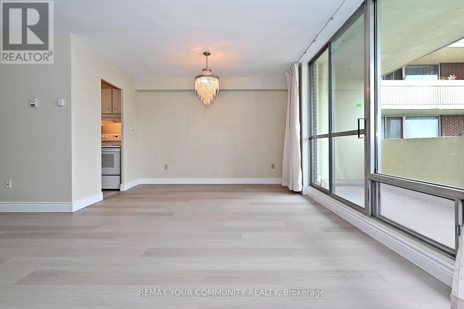2602 - 5 Massey Square, Toronto, Ontario  M4C 5L6 - Photo 8 - E14085860