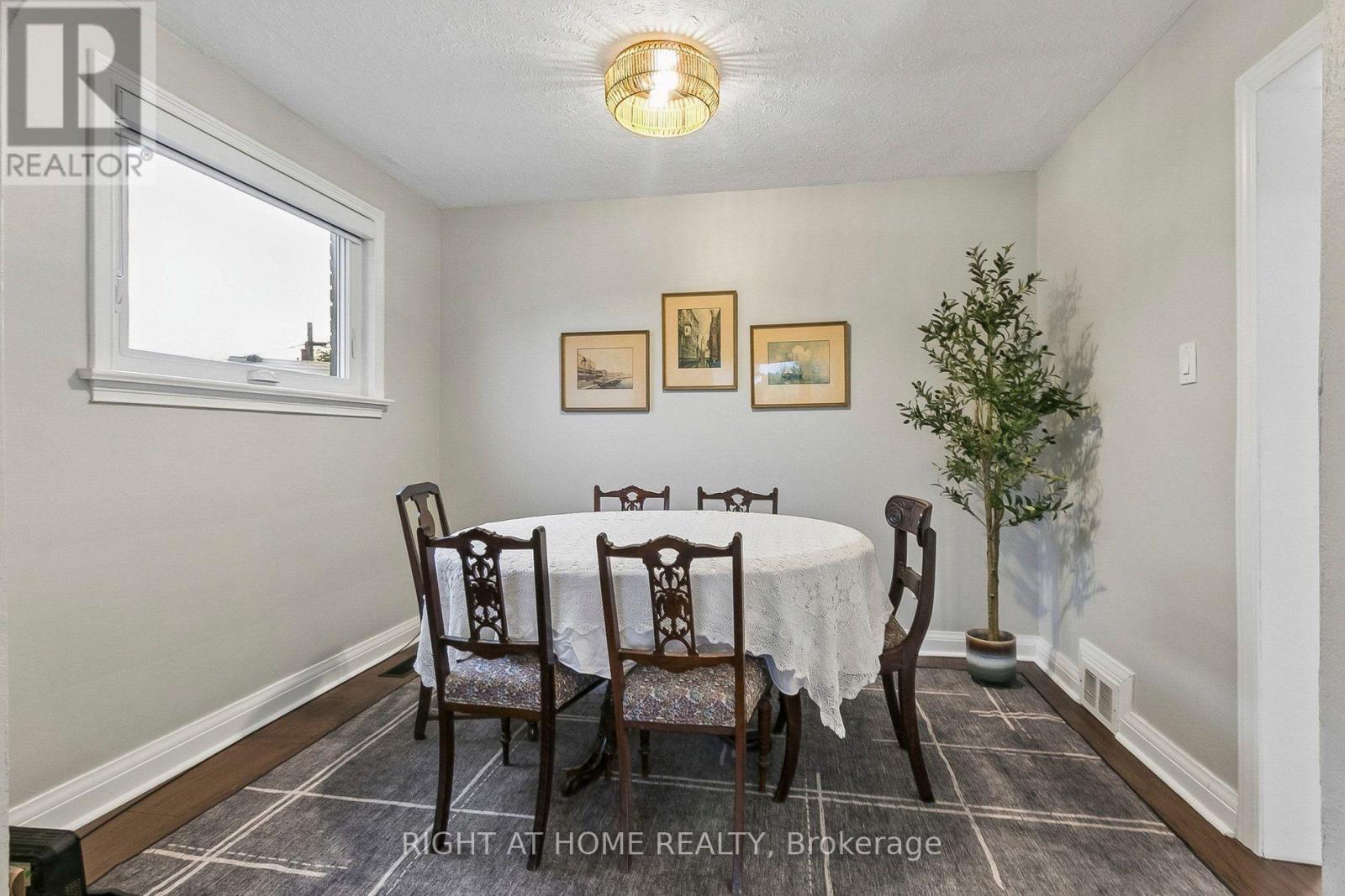 19 Flempton Crescent, Toronto, Ontario  M1K 3B3 - Photo 10 - E14086024