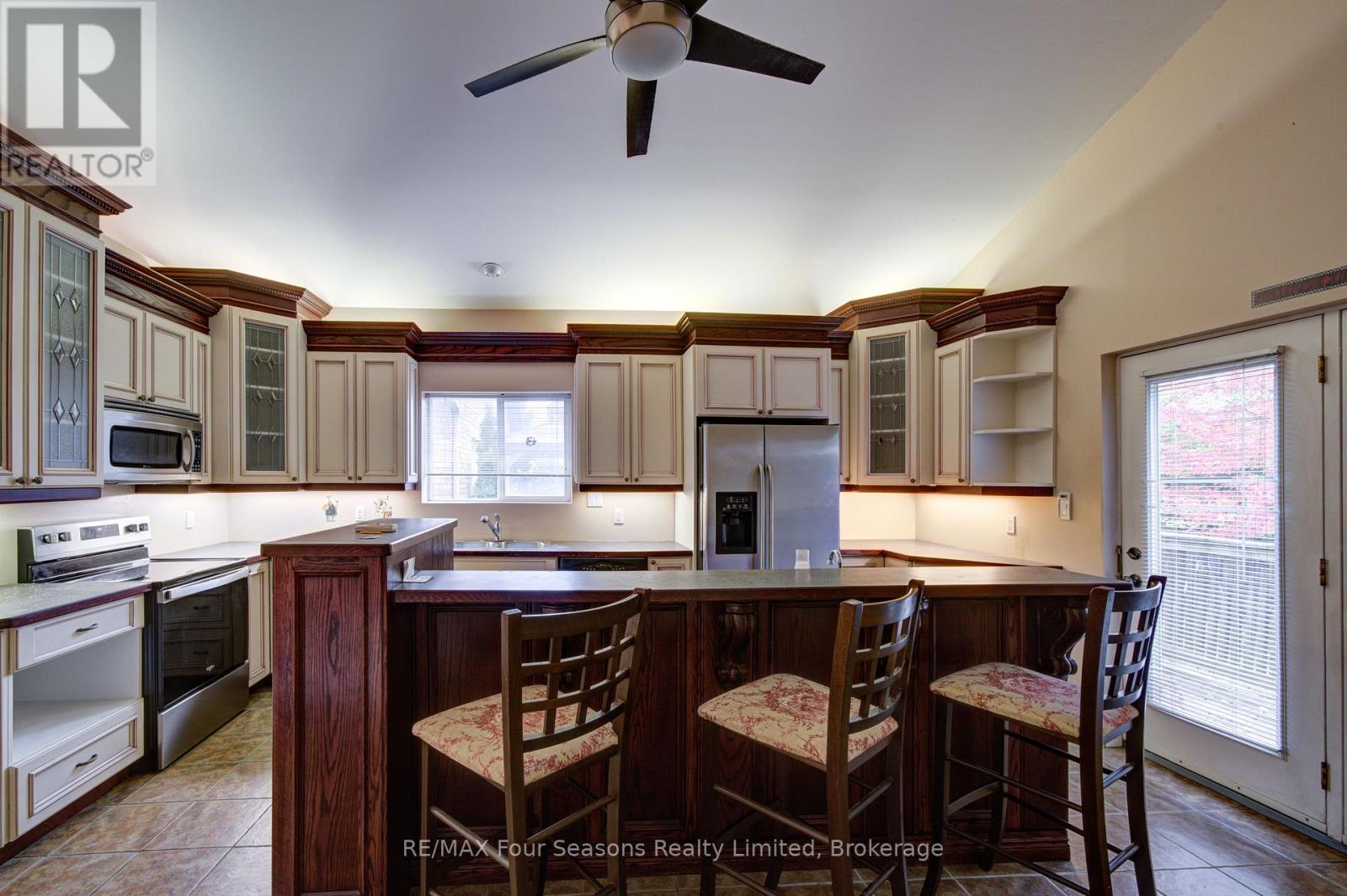 205 Bryan Drive, Collingwood, Ontario  L9Y 5J3 - Photo 15 - S14085980