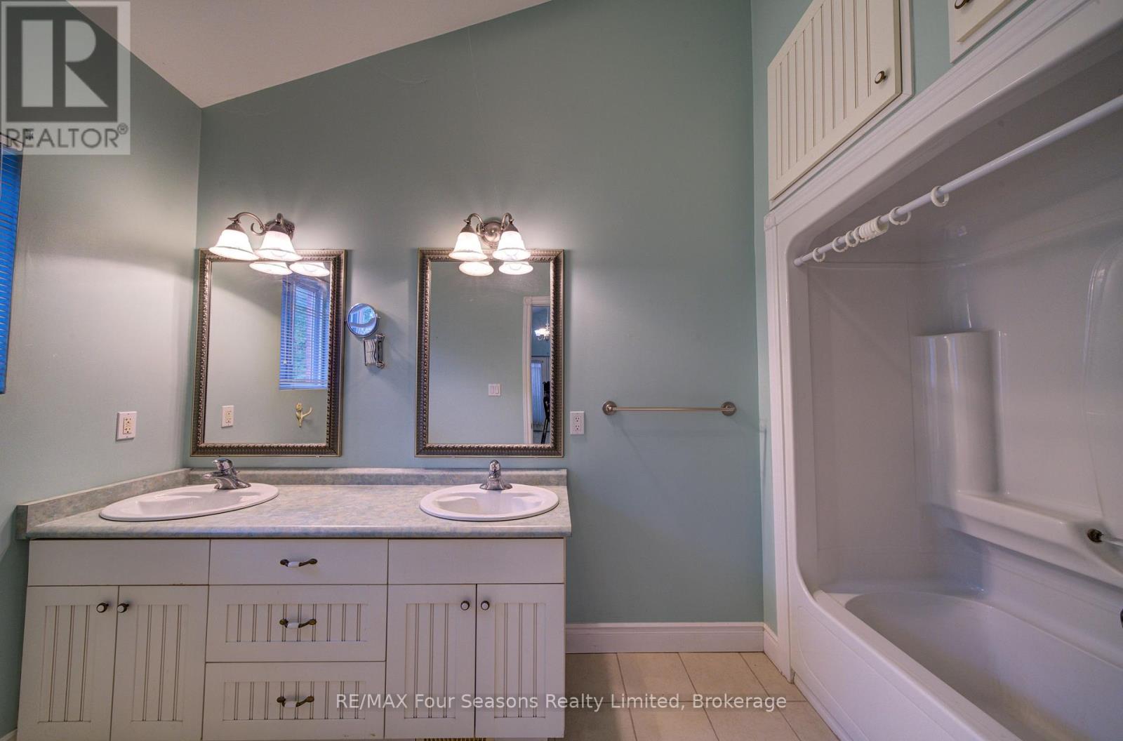 205 Bryan Drive, Collingwood, Ontario  L9Y 5J3 - Photo 29 - S14085980