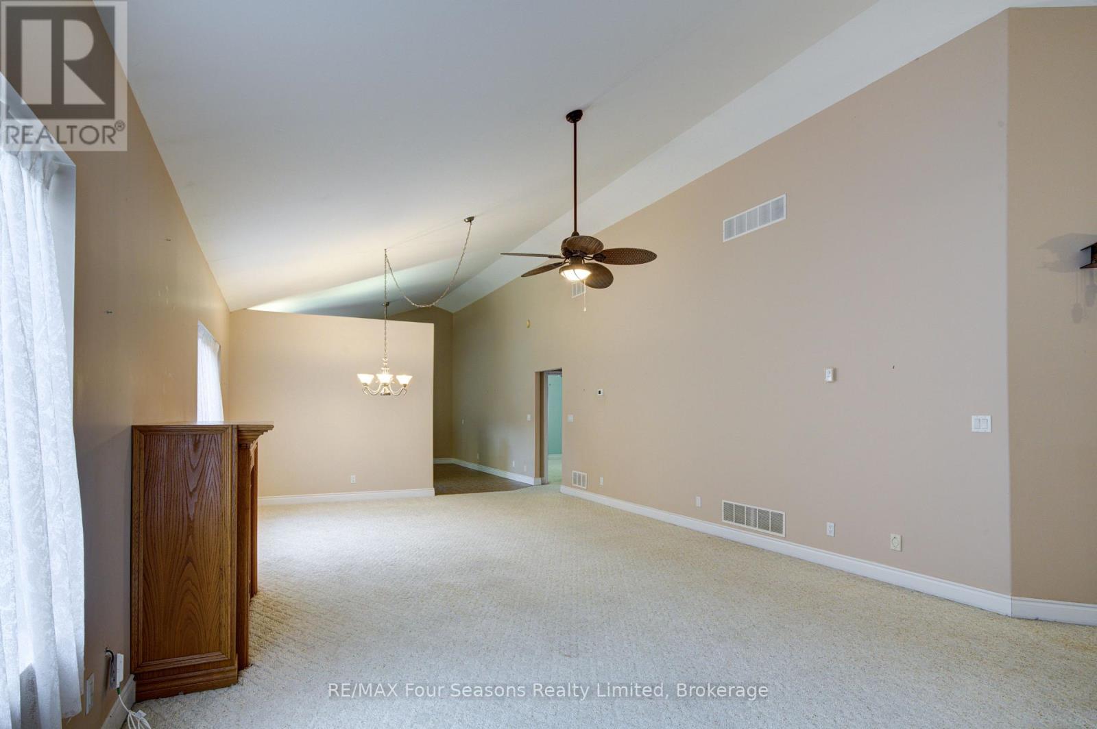 205 Bryan Drive, Collingwood, Ontario  L9Y 5J3 - Photo 9 - S14085980