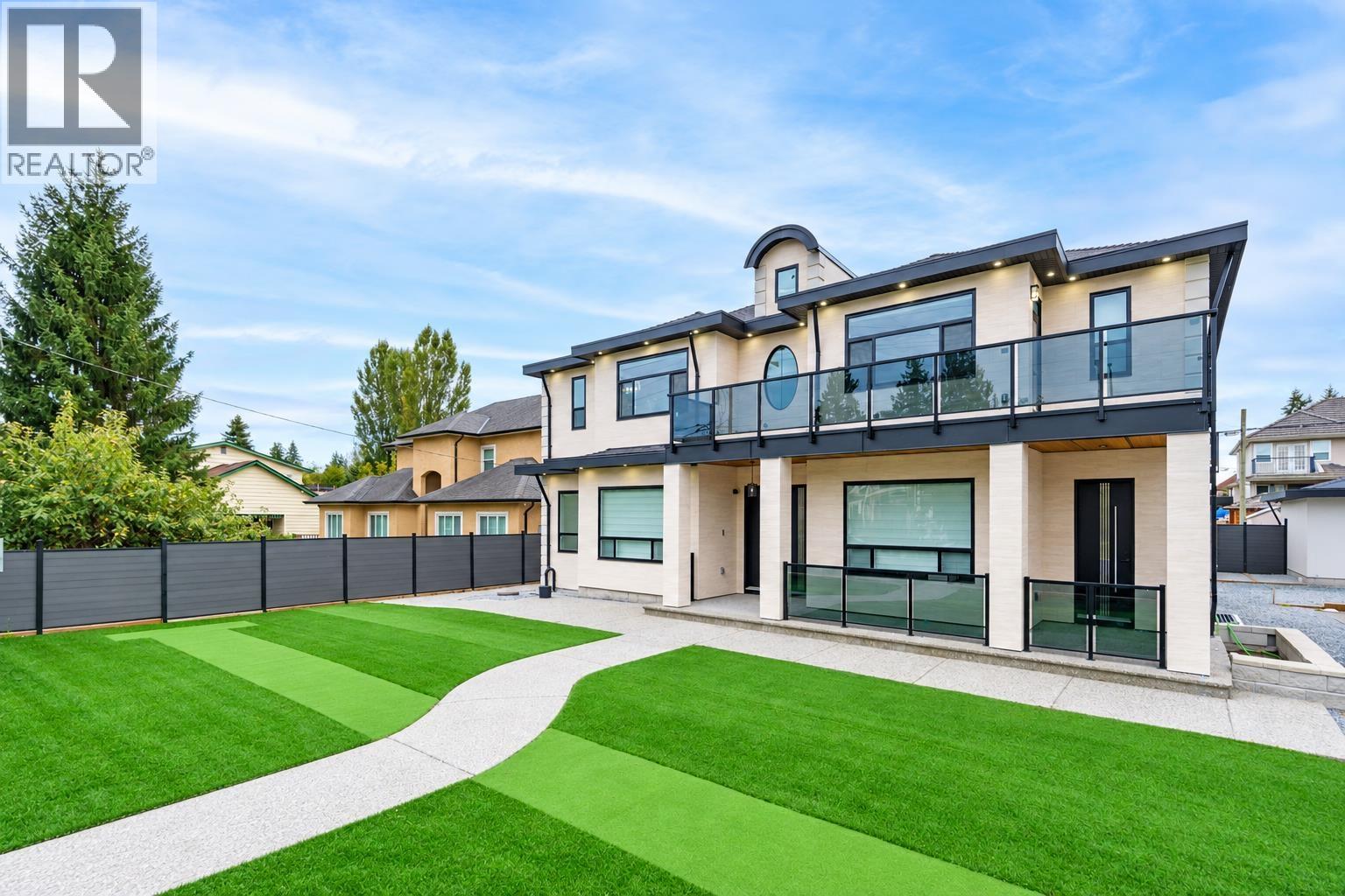 1100 COMO LAKE AVENUE, coquitlam, British Columbia