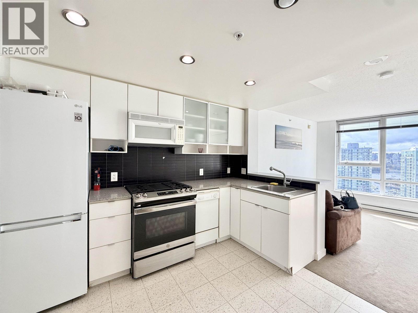 2501 939 EXPO BOULEVARD, vancouver, British Columbia
