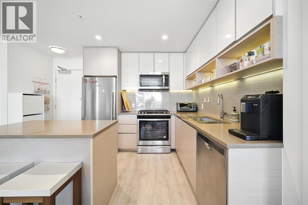 11xx 8850 UNIVERSITY CRESCENT, burnaby, British Columbia