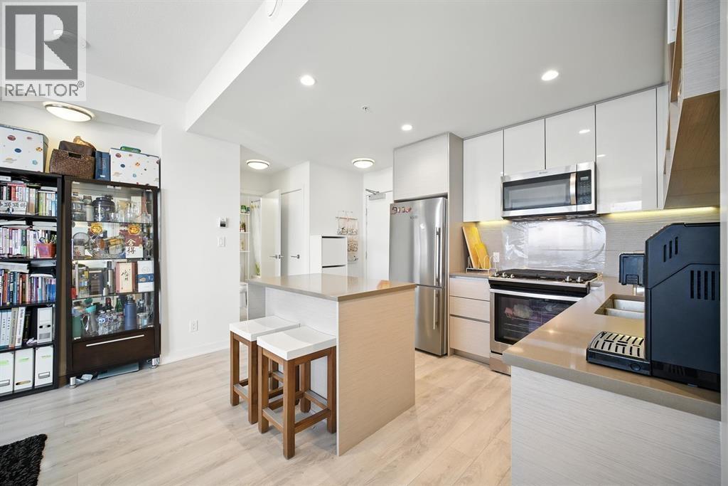 11xx 8850 University Crescent, Burnaby, British Columbia  V5A 0C8 - Photo 2 - R3176015