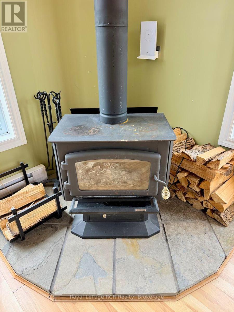 290 Myles Bay Shore Road, Northern Bruce Peninsula, Ontario  N0H 1W0 - Photo 13 - X14085924