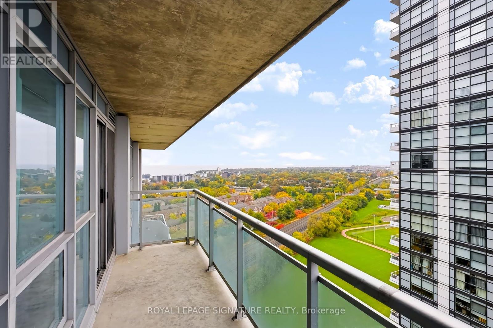 2008 - 155 Legion Road, Toronto, Ontario  M8Y 0A7 - Photo 16 - W14085902