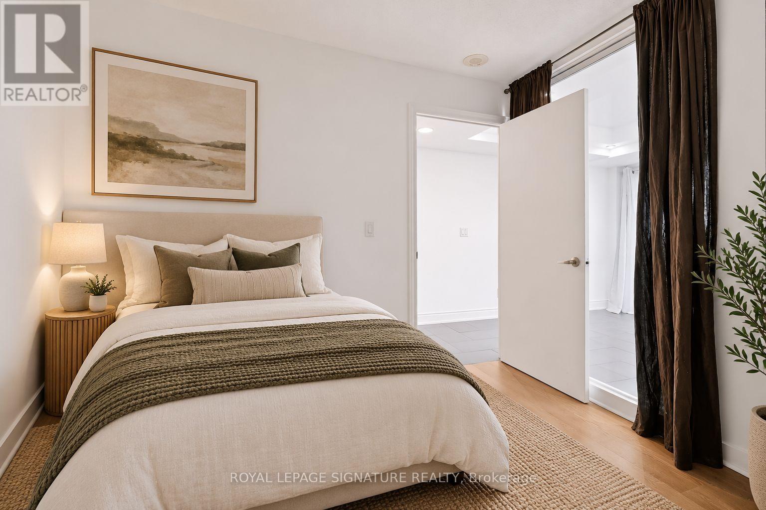 2008 - 155 Legion Road, Toronto, Ontario  M8Y 0A7 - Photo 6 - W14085902