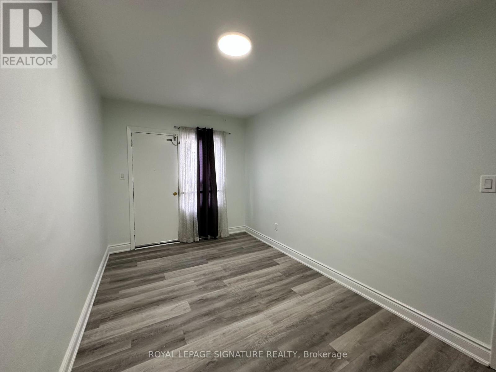 2890 Dufferin Street, Toronto, Ontario  M6B 3S6 - Photo 21 - W14085914