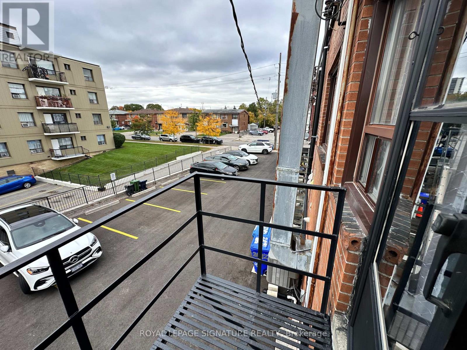 2890 Dufferin Street, Toronto, Ontario  M6B 3S6 - Photo 24 - W14085914