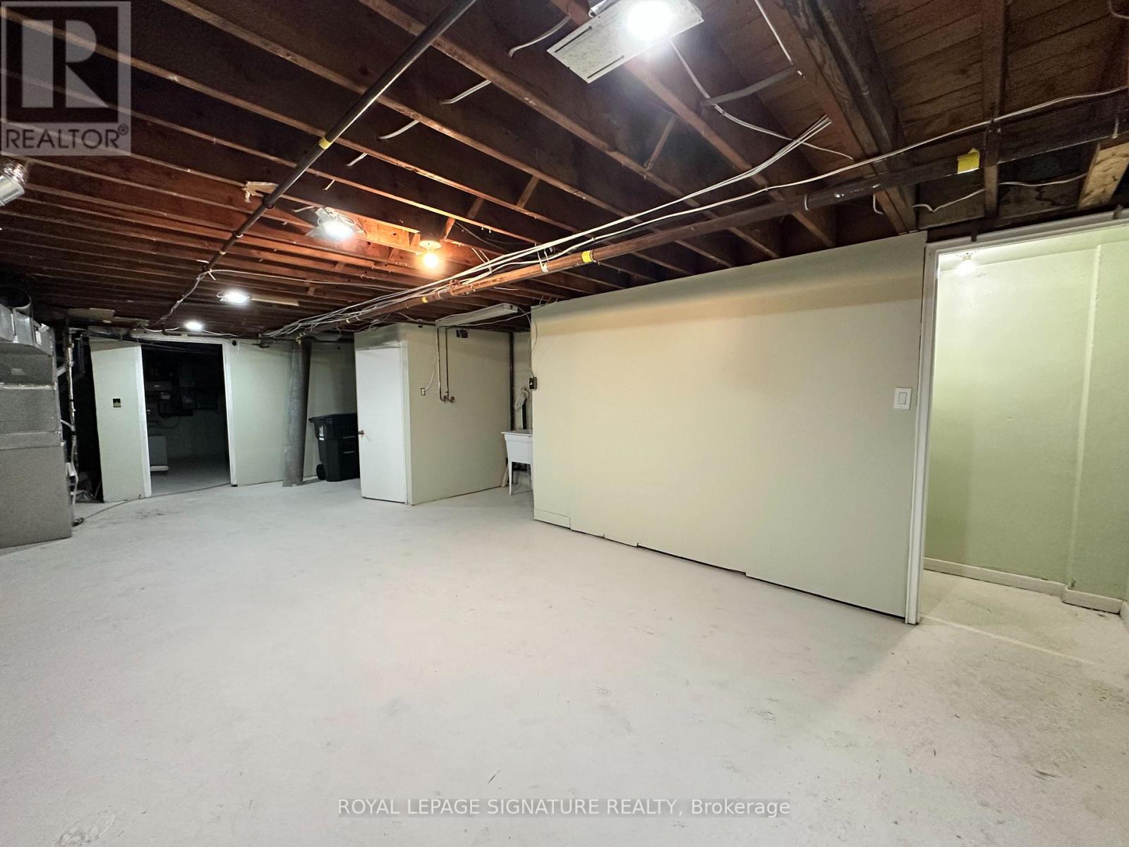 2890 Dufferin Street, Toronto, Ontario  M6B 3S6 - Photo 31 - W14085914