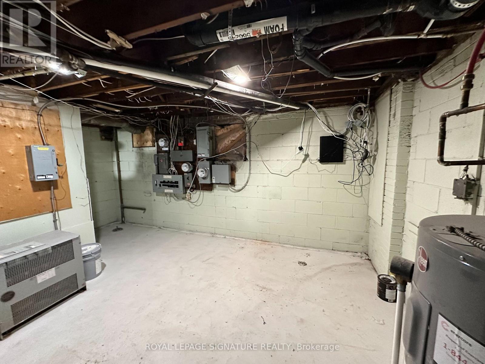 2890 Dufferin Street, Toronto, Ontario  M6B 3S6 - Photo 34 - W14085914