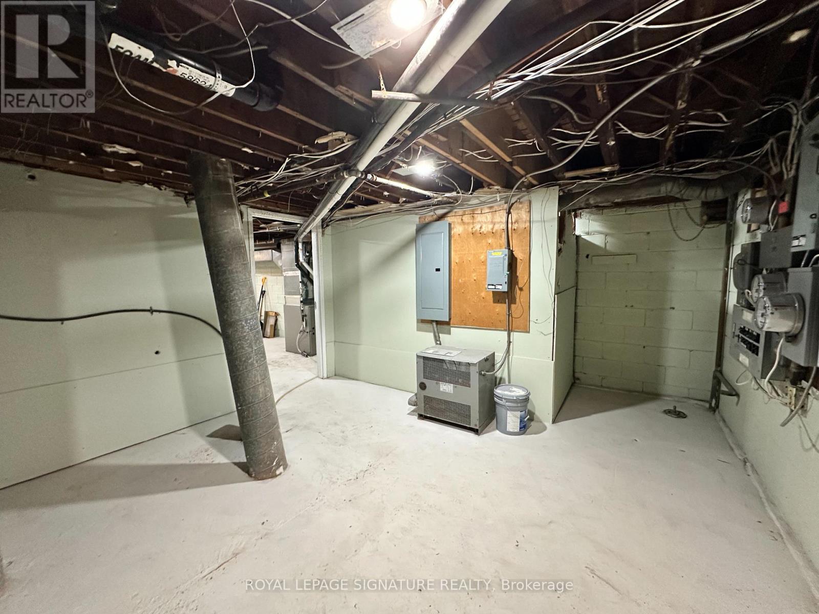 2890 Dufferin Street, Toronto, Ontario  M6B 3S6 - Photo 35 - W14085914