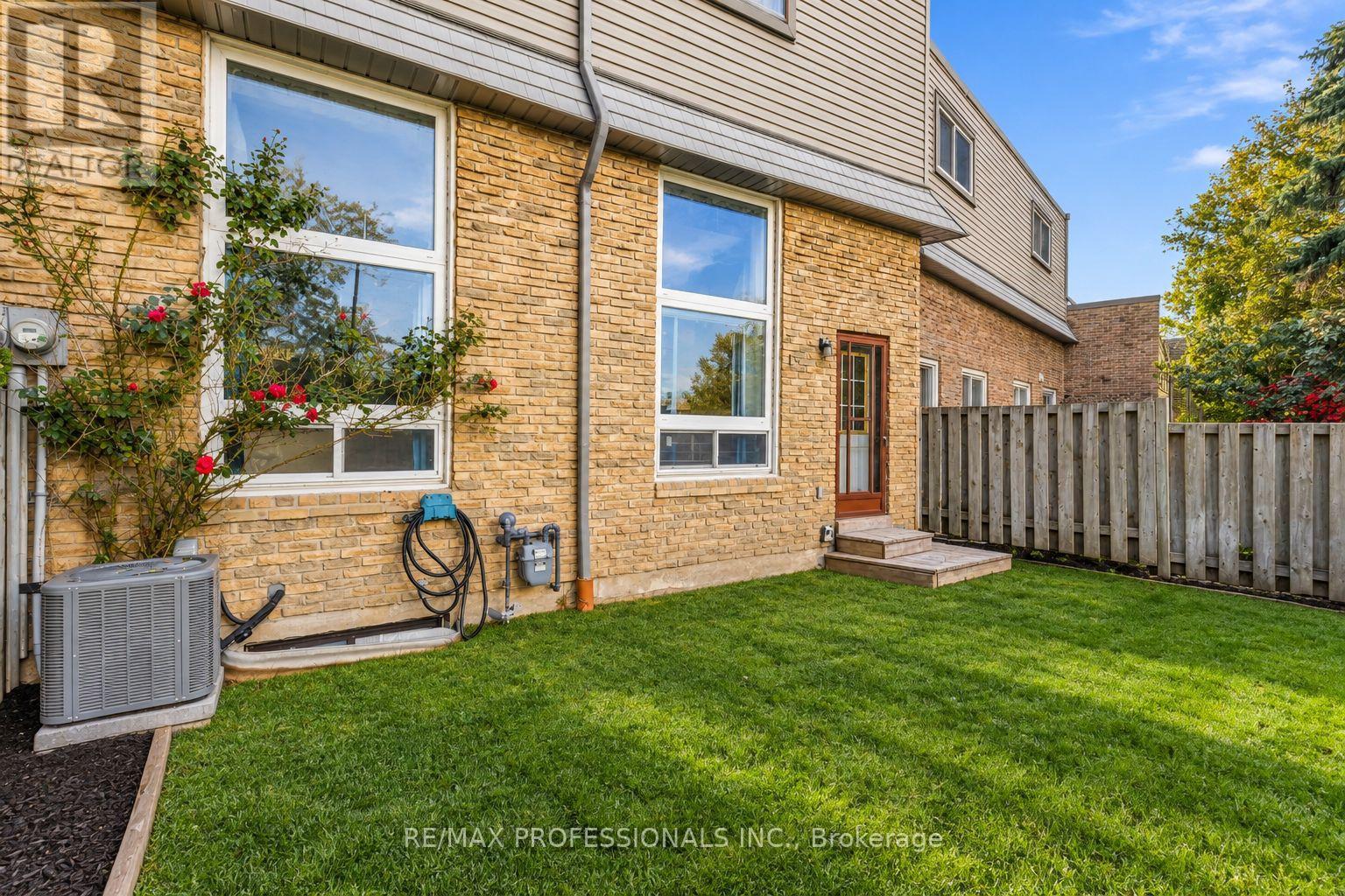70 - 2315 Bromsgrove Road, Mississauga, Ontario  L5J 4A6 - Photo 27 - W14085966