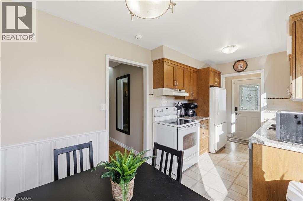 111 Tupper Drive, Thorold, Ontario  L2V 4C9 - Photo 6 - 40871180