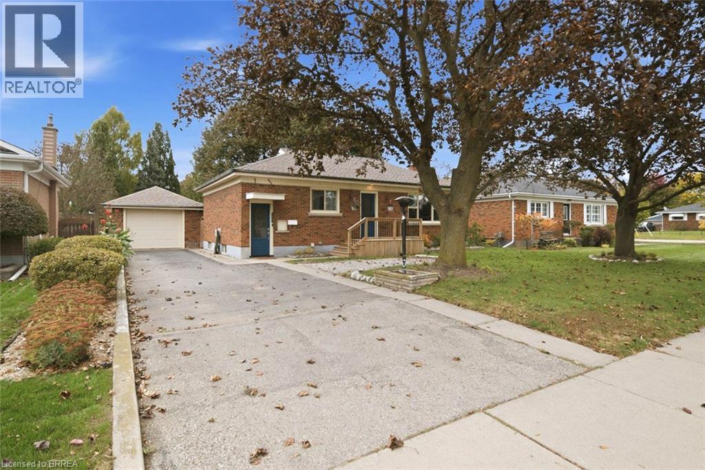 83 Fairview Drive, Brantford, Ontario  N3R 2W8 - Photo 3 - 40868786
