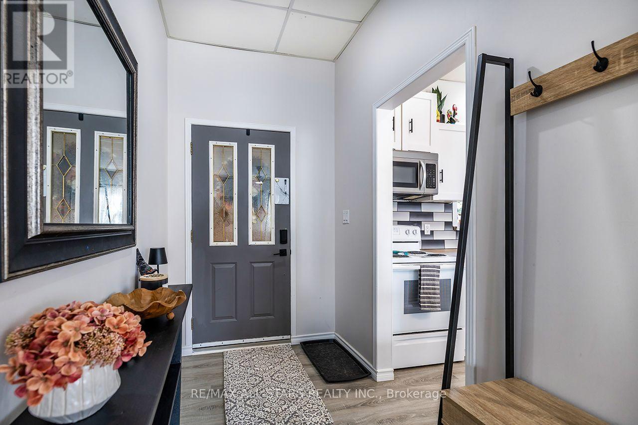 11 Church Street, Kawartha Lakes, Ontario  K0M 2J0 - Photo 5 - X14085936