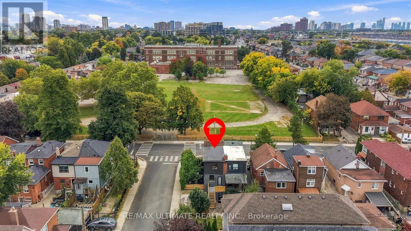 90 Rowntree Avenue, Toronto, Ontario  M6N 1S2 - Photo 34 - W13844204
