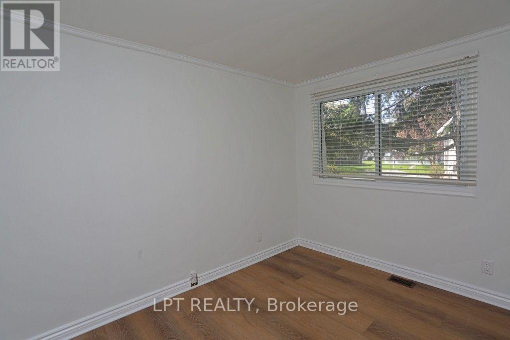 25 Maple Grove Road, South Huron, Ontario  N0M 1T0 - Photo 17 - X13711572