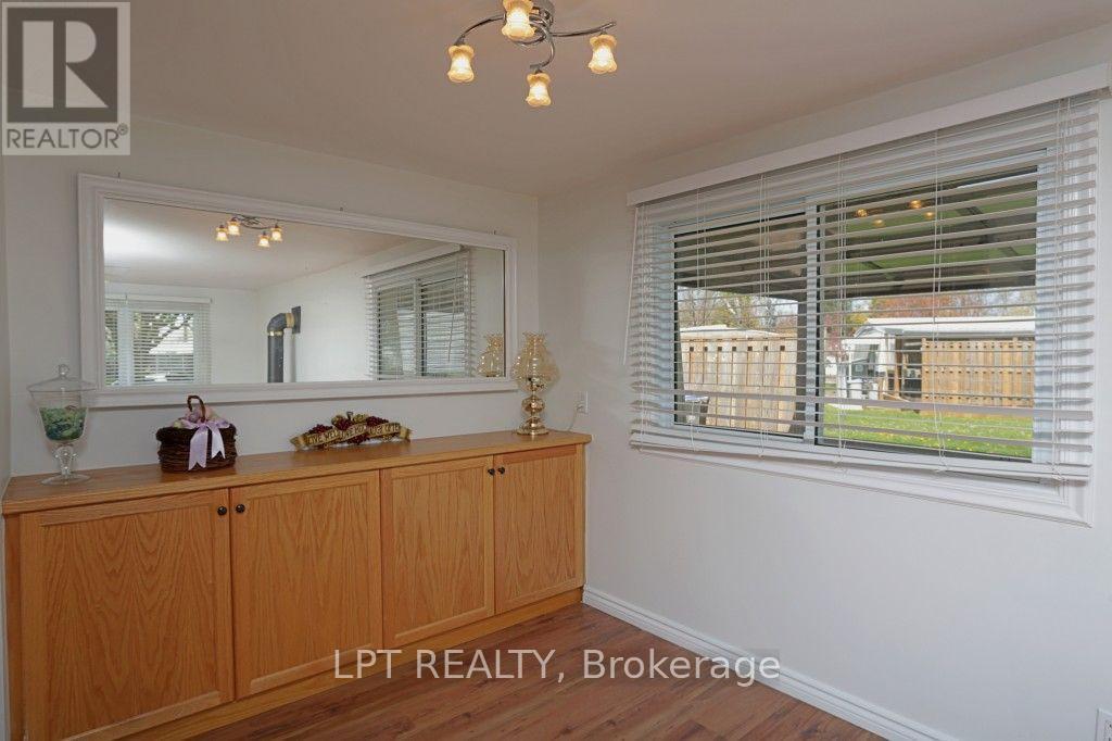 25 Maple Grove Road, South Huron, Ontario  N0M 1T0 - Photo 7 - X13711572