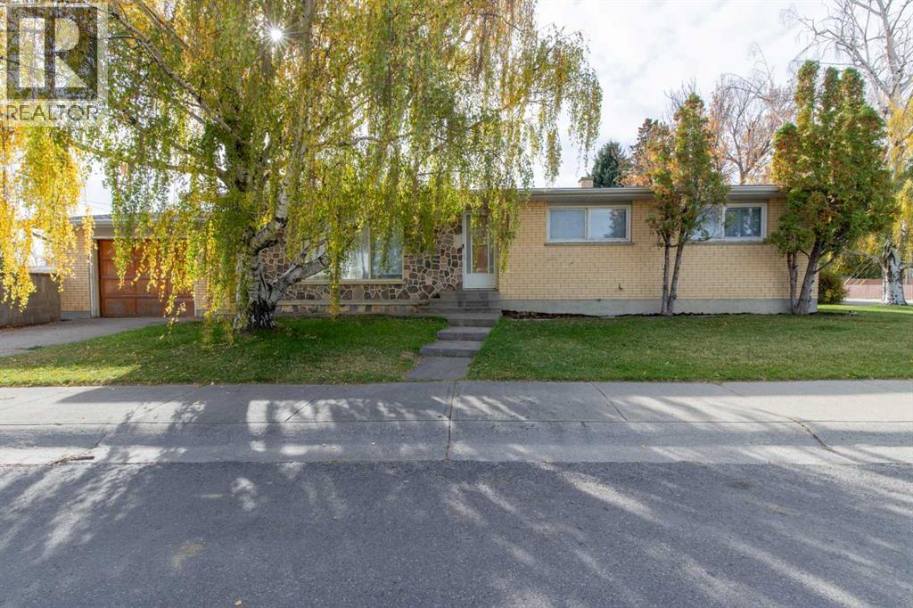 2504 7 Avenue N Lethbridge Alberta Canada T1H0Z4