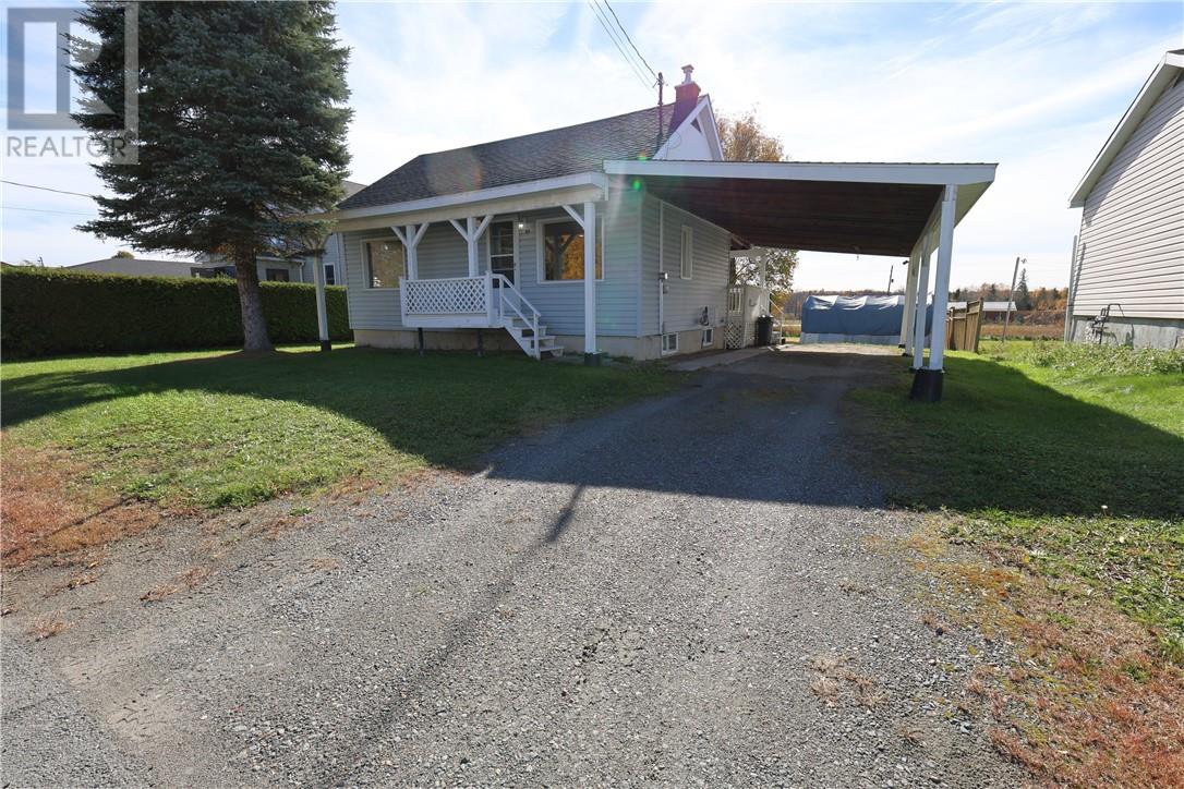 42 Rutland Avenue, Warren, Ontario  P0H 2N0 - Photo 2 - 2130969