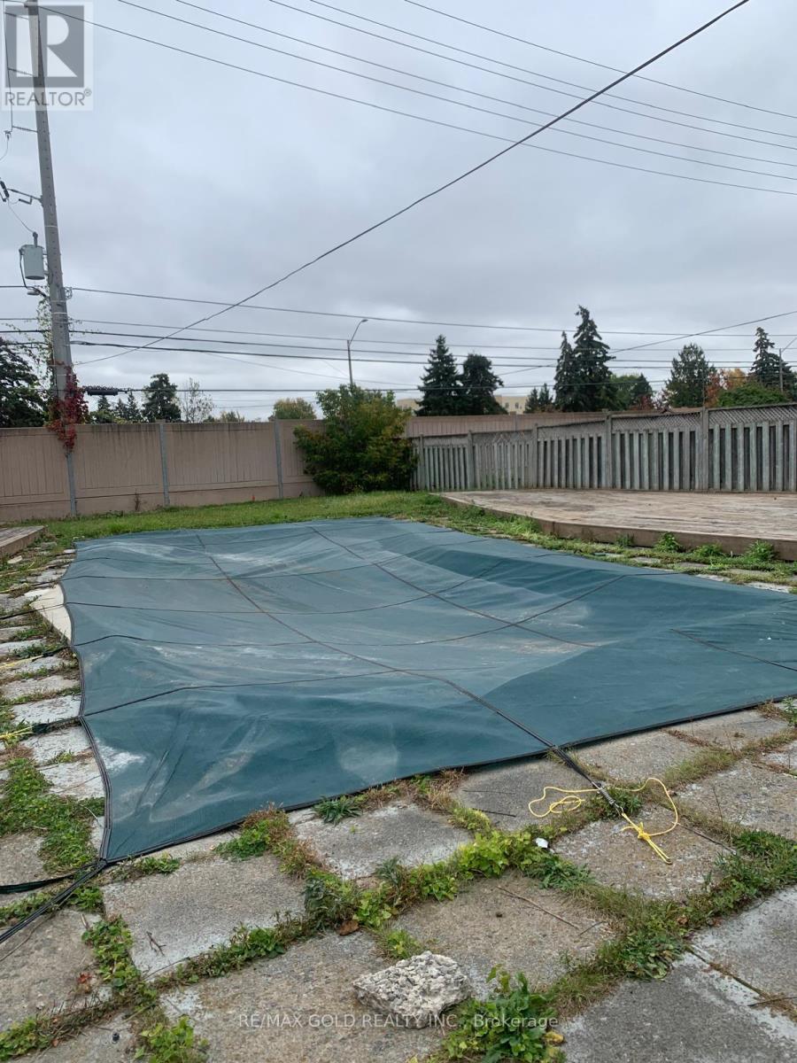 58 Kingsmere Crescent, Brampton, Ontario  L6X 1Z4 - Photo 13 - W13788040