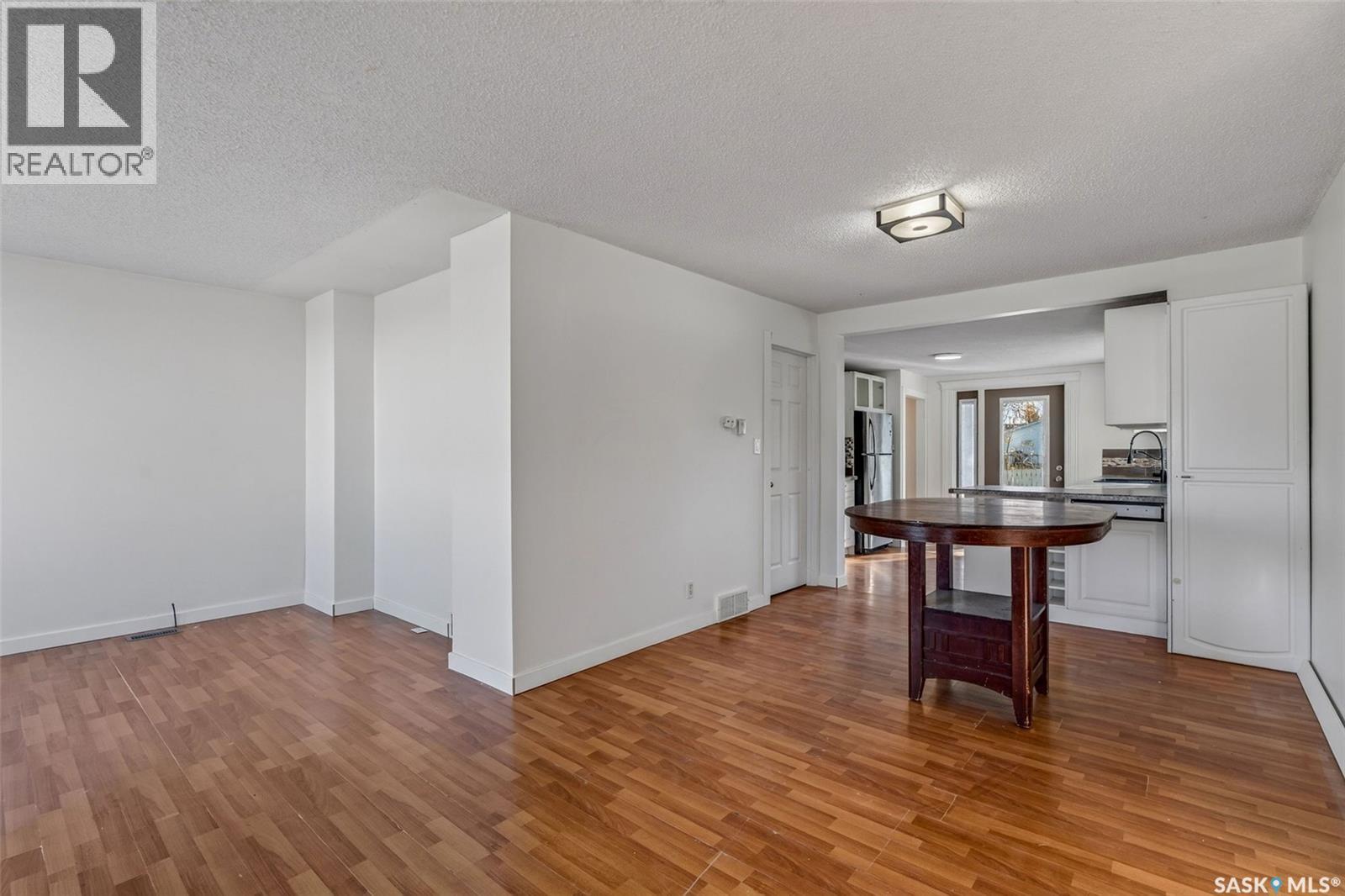 147 30th Street E, Prince Albert, Saskatchewan  S6V 1Z2 - Photo 7 - SK051277