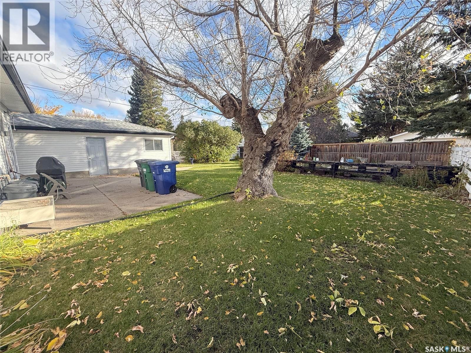 2517 Wiggins Avenue S, Saskatoon, Saskatchewan  S7J 1X3 - Photo 32 - SK051274