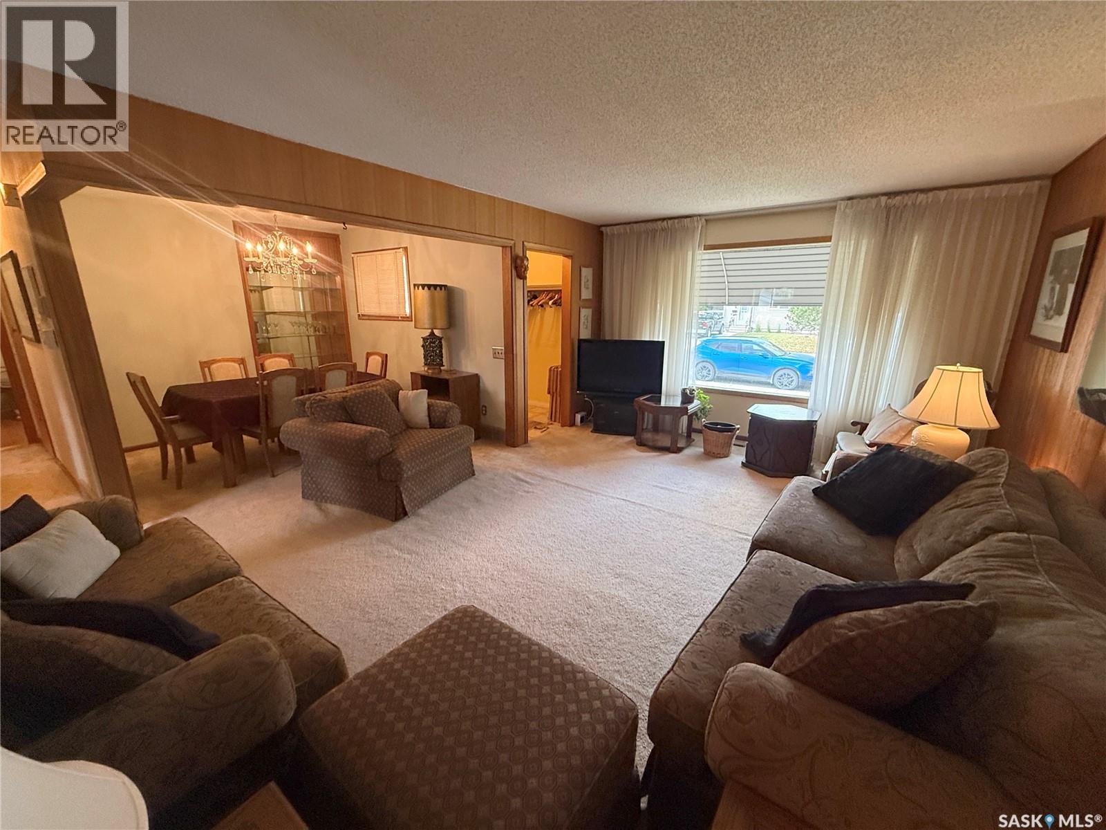 2517 Wiggins Avenue S, Saskatoon, Saskatchewan  S7J 1X3 - Photo 7 - SK051274