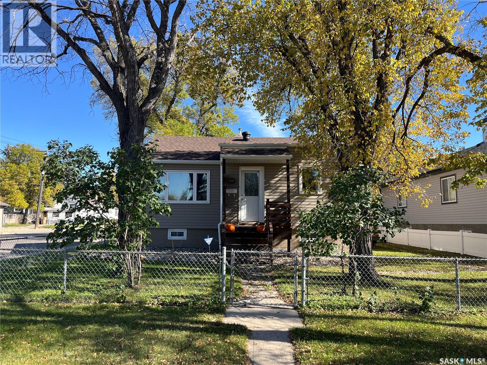 2101 King Street, Regina, Saskatchewan  S4T 4G9 - Photo 2 - SK051231