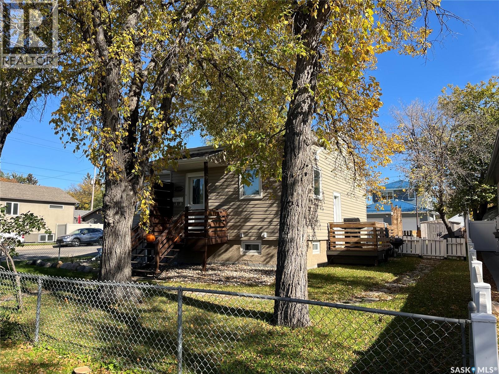 2101 King Street, Regina, Saskatchewan  S4T 4G9 - Photo 3 - SK051231
