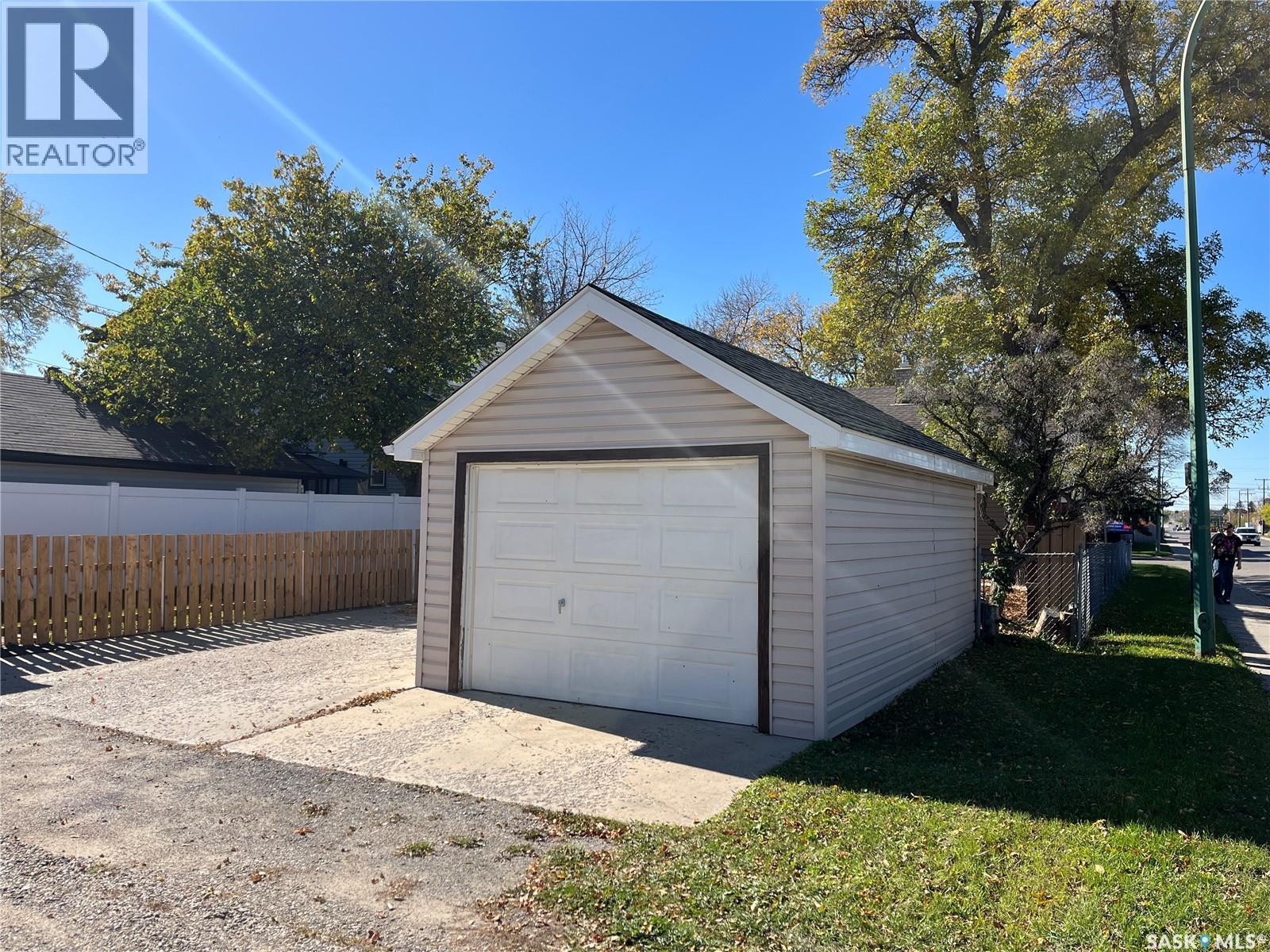 2101 King Street, Regina, Saskatchewan  S4T 4G9 - Photo 4 - SK051231