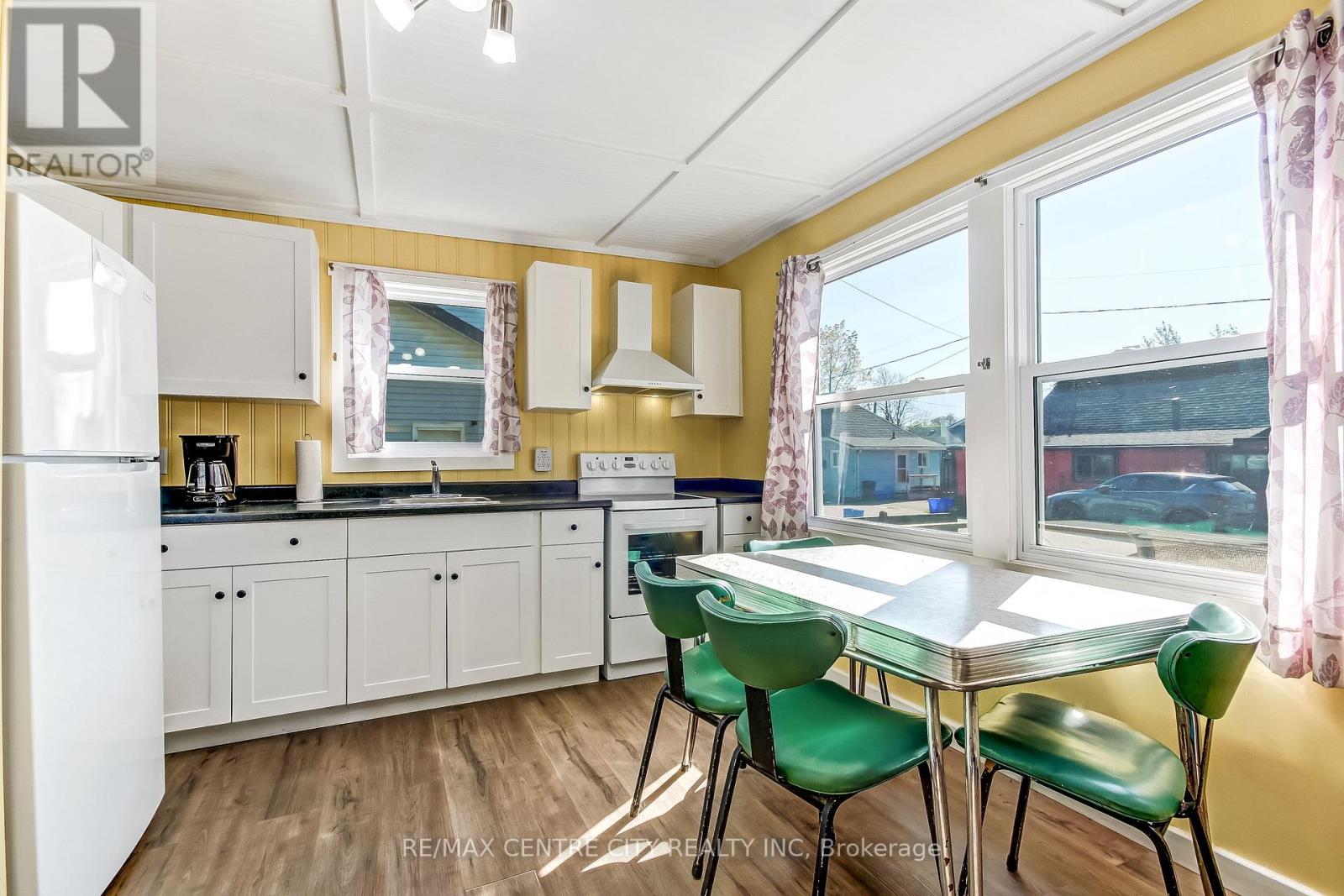 341 First Street, Central Elgin, Ontario  N5L 1E3 - Photo 5 - X14086202