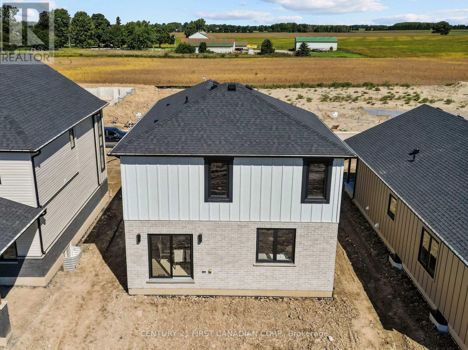 121 Addison Avenue, Lucan Biddulph, Ontario  N0M 2J0 - Photo 27 - X14086406