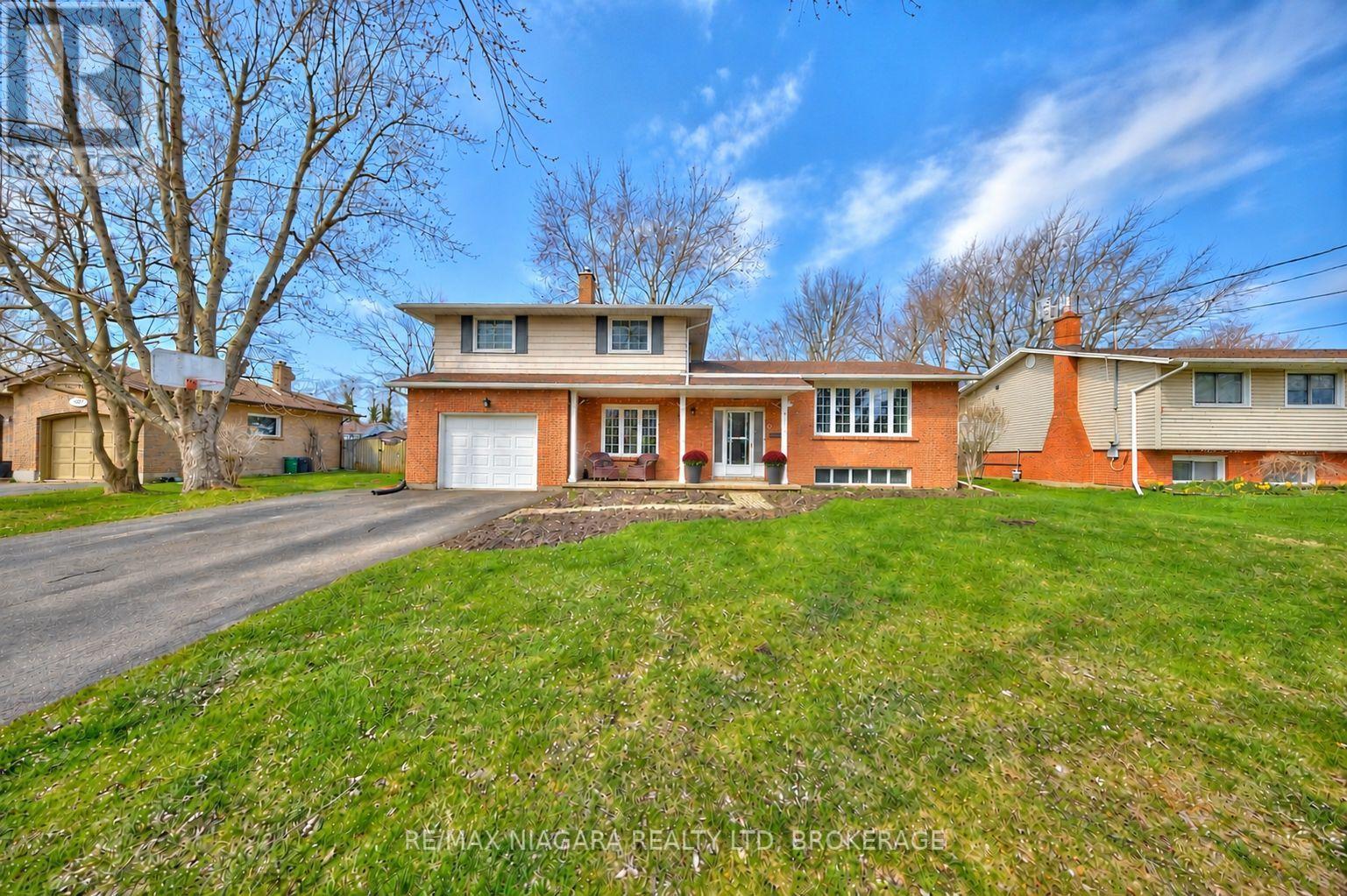 953 Grandview Road, Fort Erie, Ontario  L2A 5R4 - Photo 3 - X13778760
