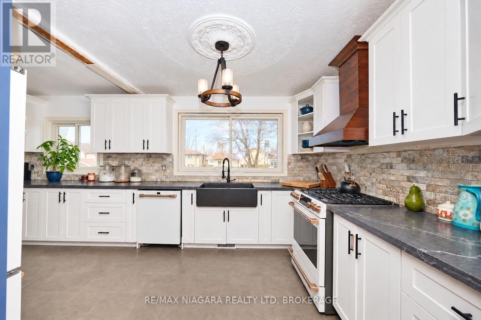 953 Grandview Road, Fort Erie, Ontario  L2A 5R4 - Photo 8 - X13778760