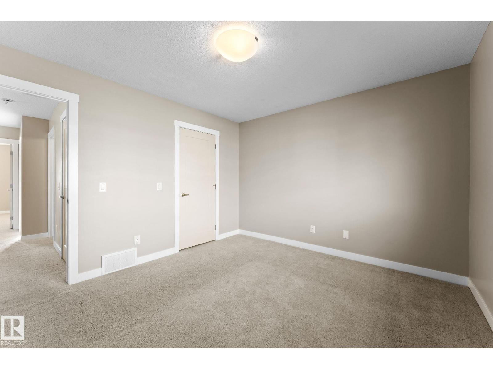2369 GLENRIDDING BV SW