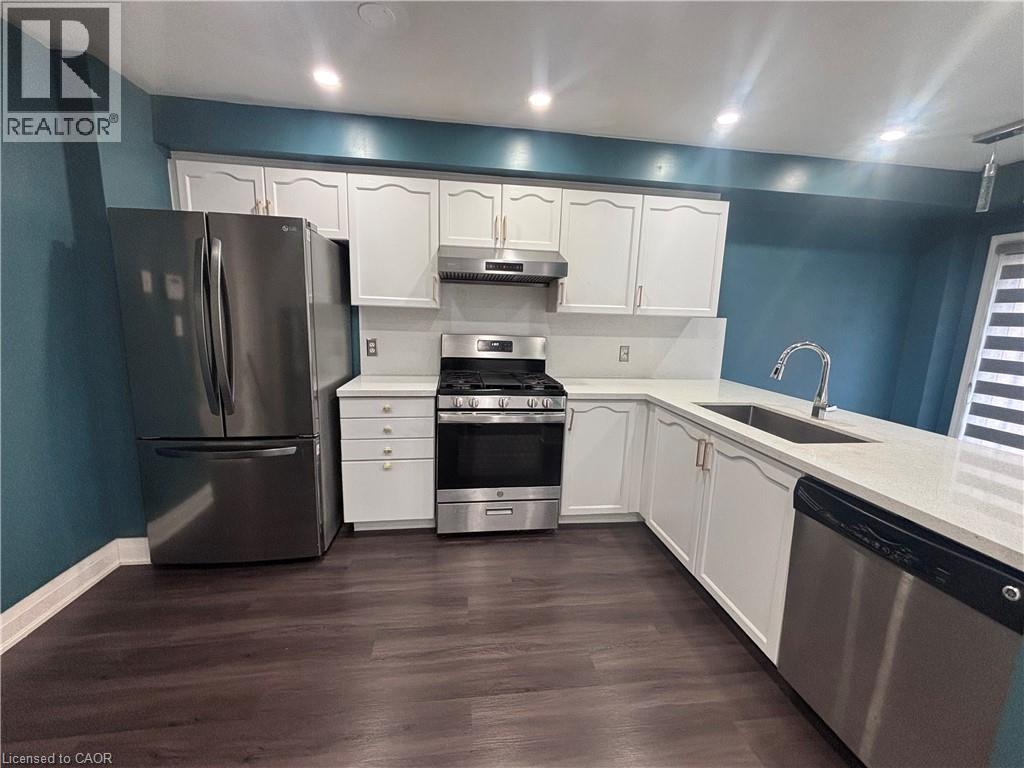 39 Newport Crescent, Hamilton, Ontario  L9A 0B2 - Photo 2 - 40871116