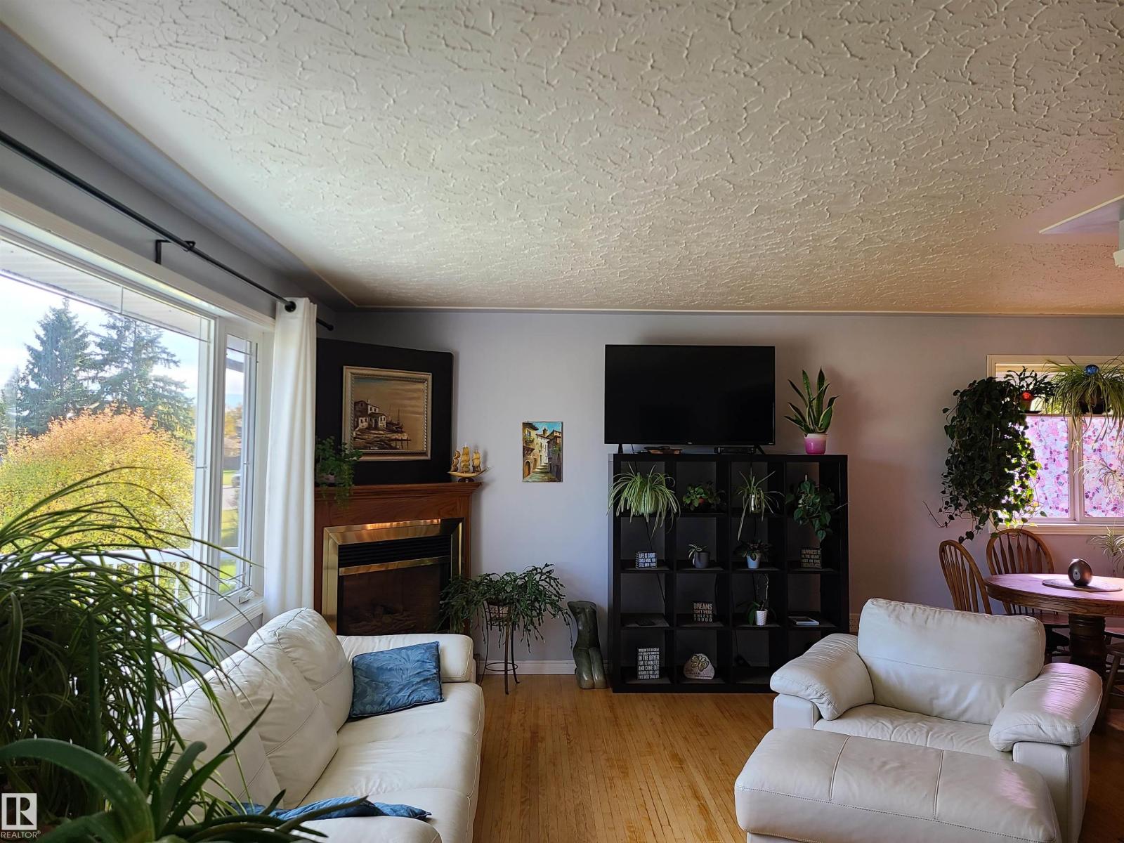 13312 123 ST NW NW