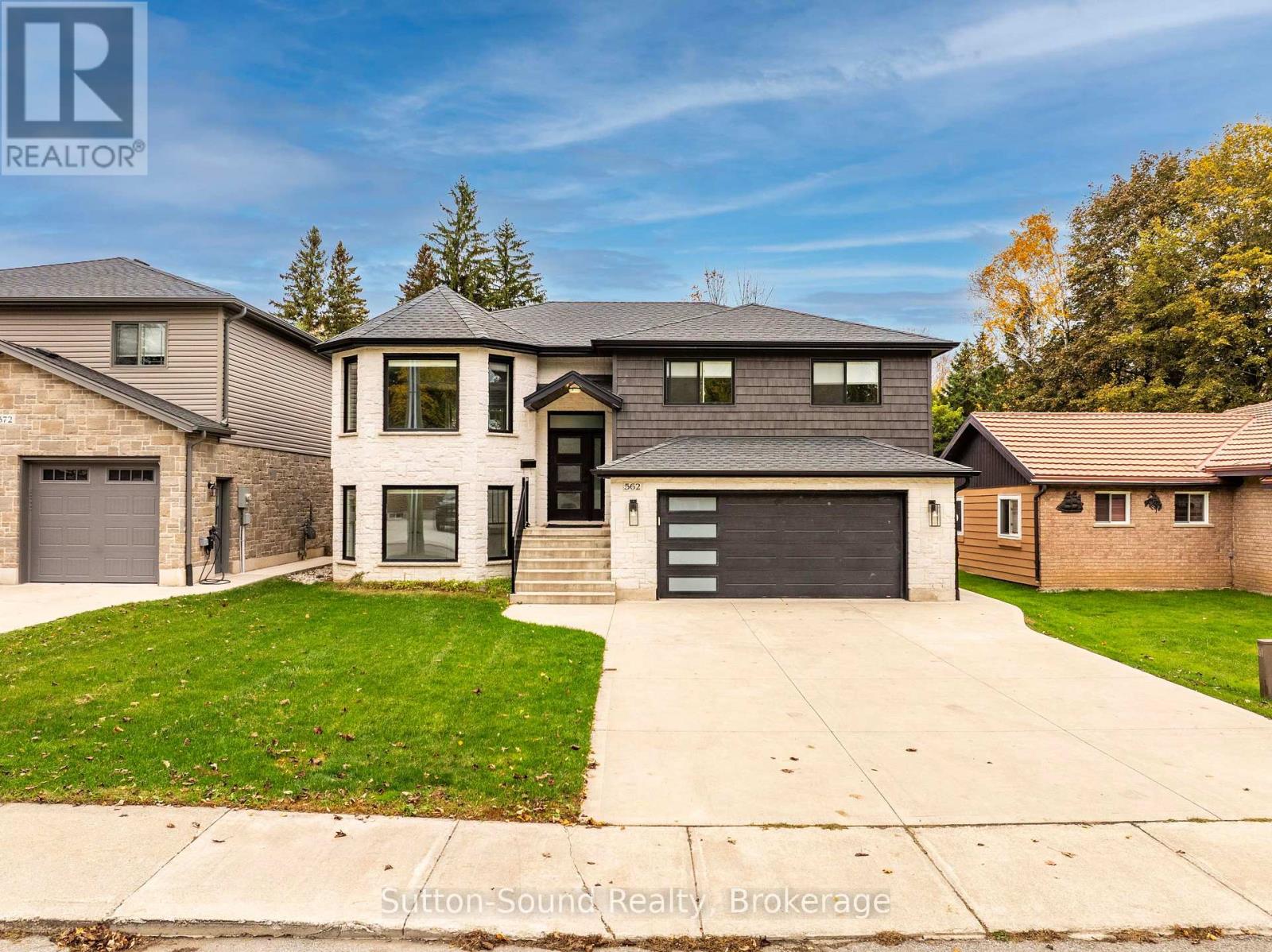 562 24th Street W, Owen Sound, Ontario  N4K 5N2 - Photo 1 - X14086066