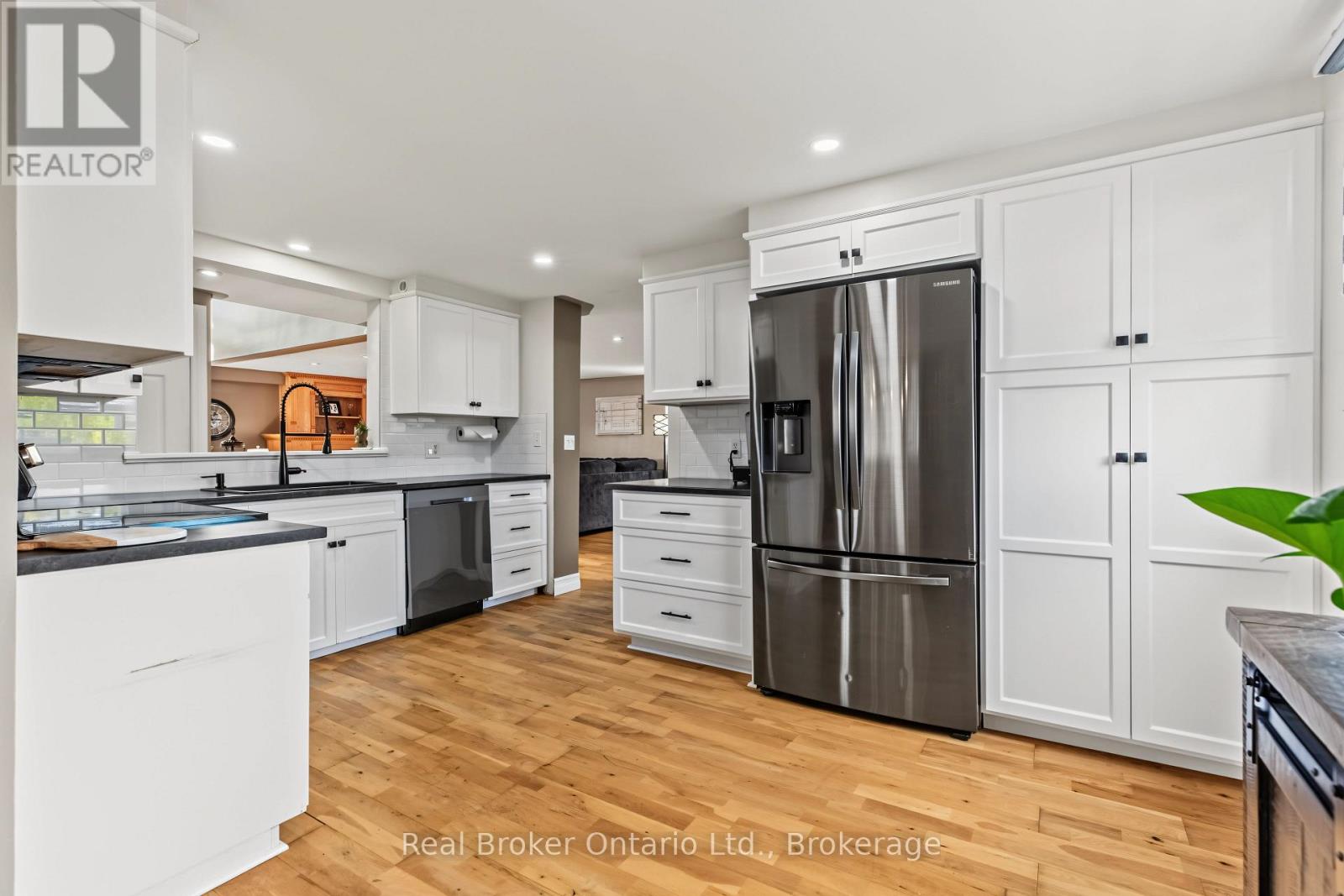2340 9th Avenue E, Owen Sound, Ontario  N4K 3H5 - Photo 11 - X14086098