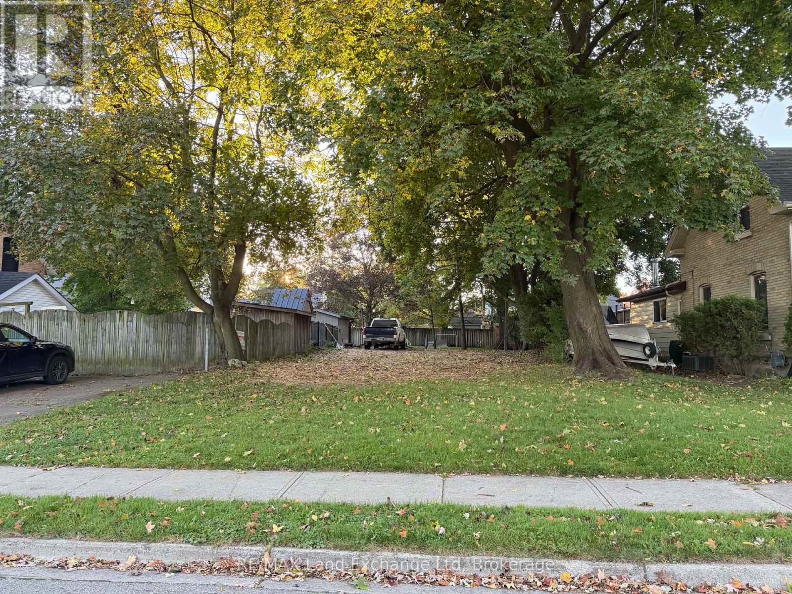 321 Nelson Street, Stratford, Ontario  N5A 2K7 - Photo 1 - X14086242