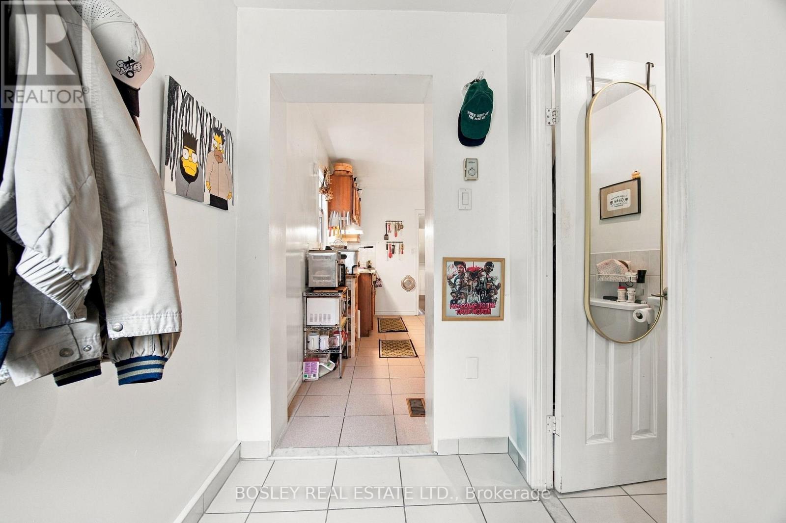 15 Lumbervale Avenue, Toronto, Ontario  M6H 1C7 - Photo 15 - C14086068