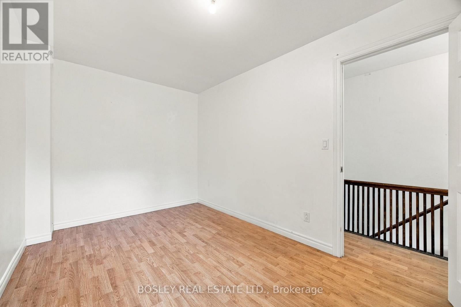 15 Lumbervale Avenue, Toronto, Ontario  M6H 1C7 - Photo 25 - C14086068