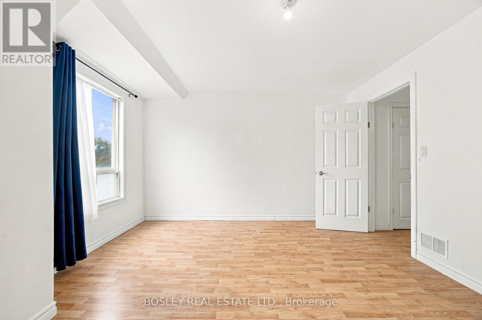 15 Lumbervale Avenue, Toronto, Ontario  M6H 1C7 - Photo 33 - C14086068