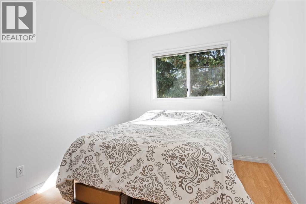 12 Kingsland Villas Sw, Calgary, Alberta T2V 5J9 - Photo 12 - A2340347