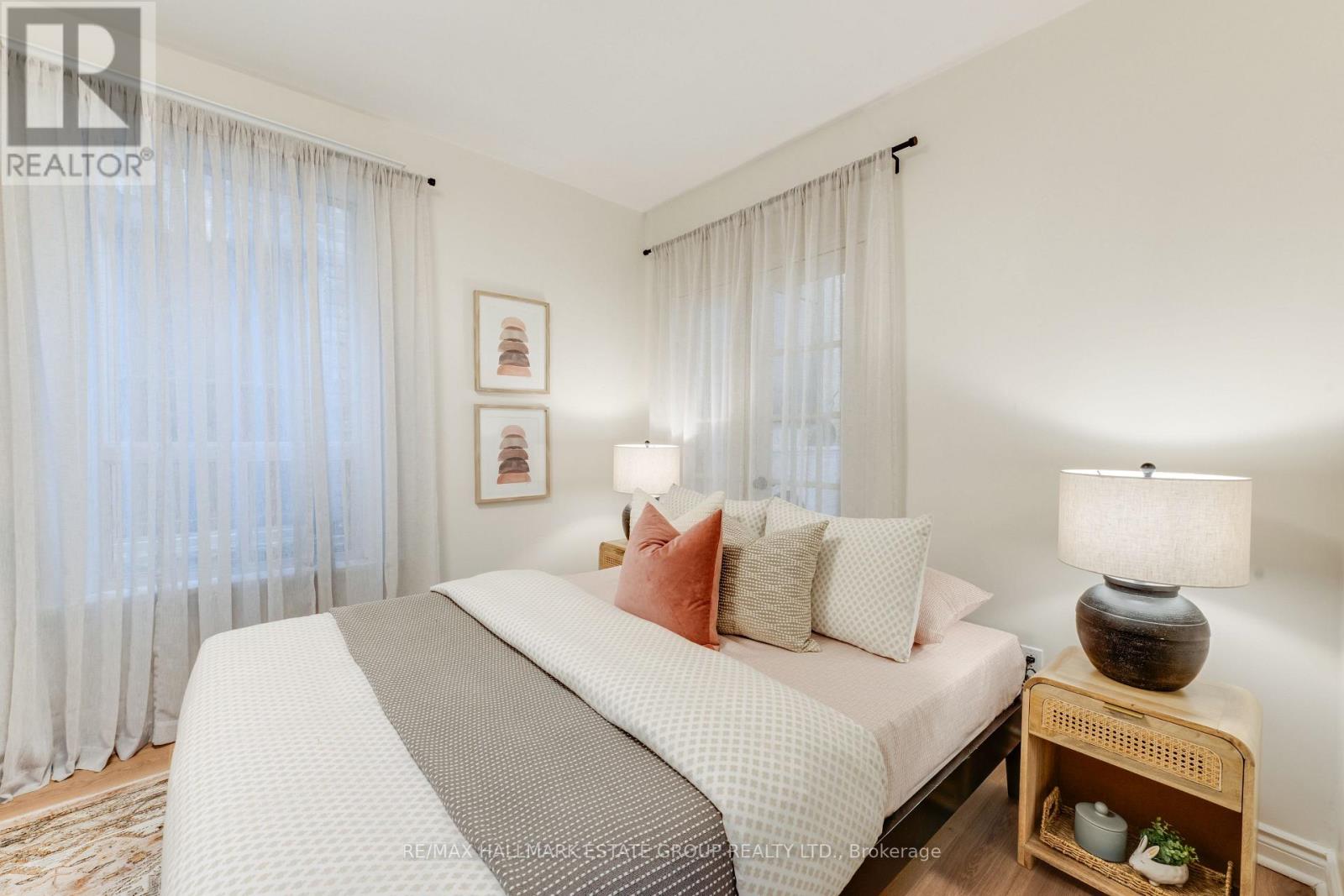 32 Ashdale Avenue, Toronto (Greenwood-Coxwell), Ontario  M4L 2Y7 - Photo 17 - E14086124
